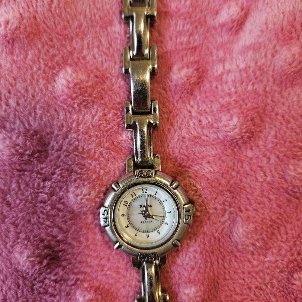 Roots Wristwatch